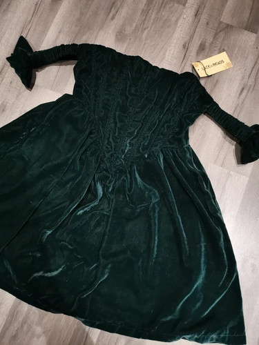 Unused lace and - lace,
