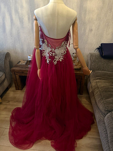 Red sleeveless bridesmaid - red,