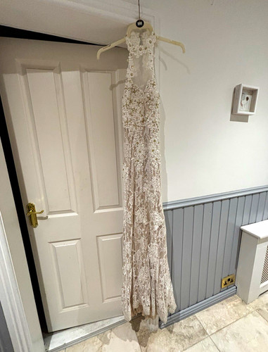 Amazing white lace beaded - so,