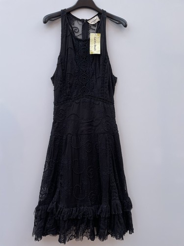 Lace beads black embroidered - &,